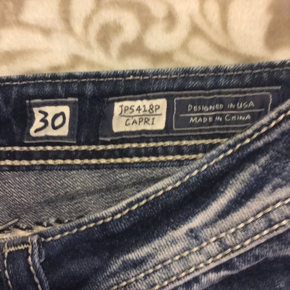 MissMe Size 30 Capri Jeans